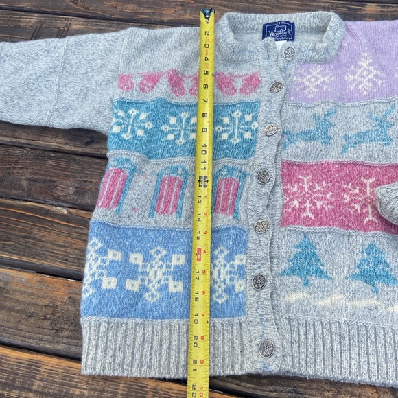 Vintage Woolrich Wool Blend Winter Themed Button Down Cardigan, Size small - Picture 6 of 9